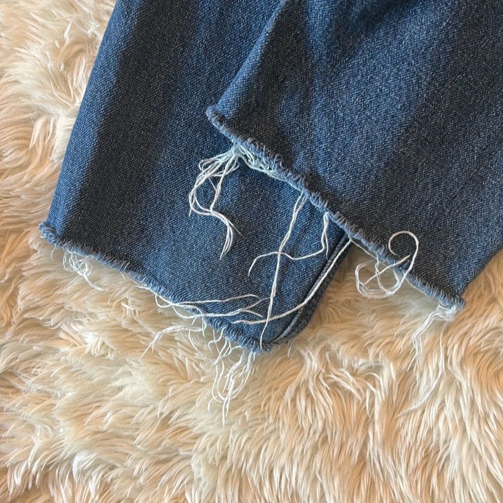 Old Navy High Rise Slouchy Straight Distressed Jeans Size 6 - Picture 11 of 14